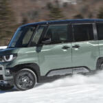 【画像】【試乗】軽のレベルじゃないくらいよく走る！　三菱デリカミニを雪道で試した結果が軽自動車最強すぎた 〜 画像49