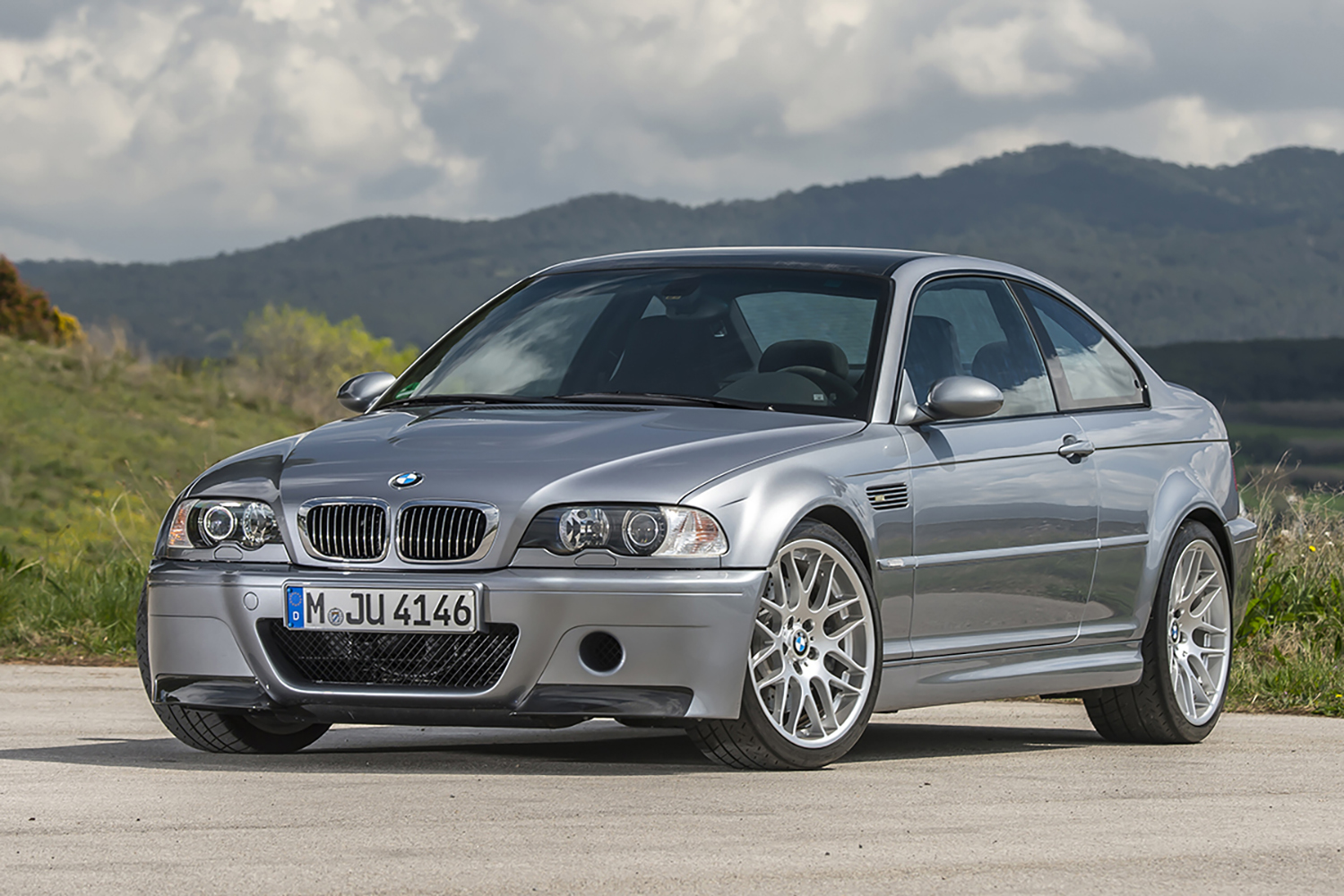 E46型M3 CSLは徹底した軽量化でまるで別モノ【21世紀スーパーカーFILE #022】 〜 画像1