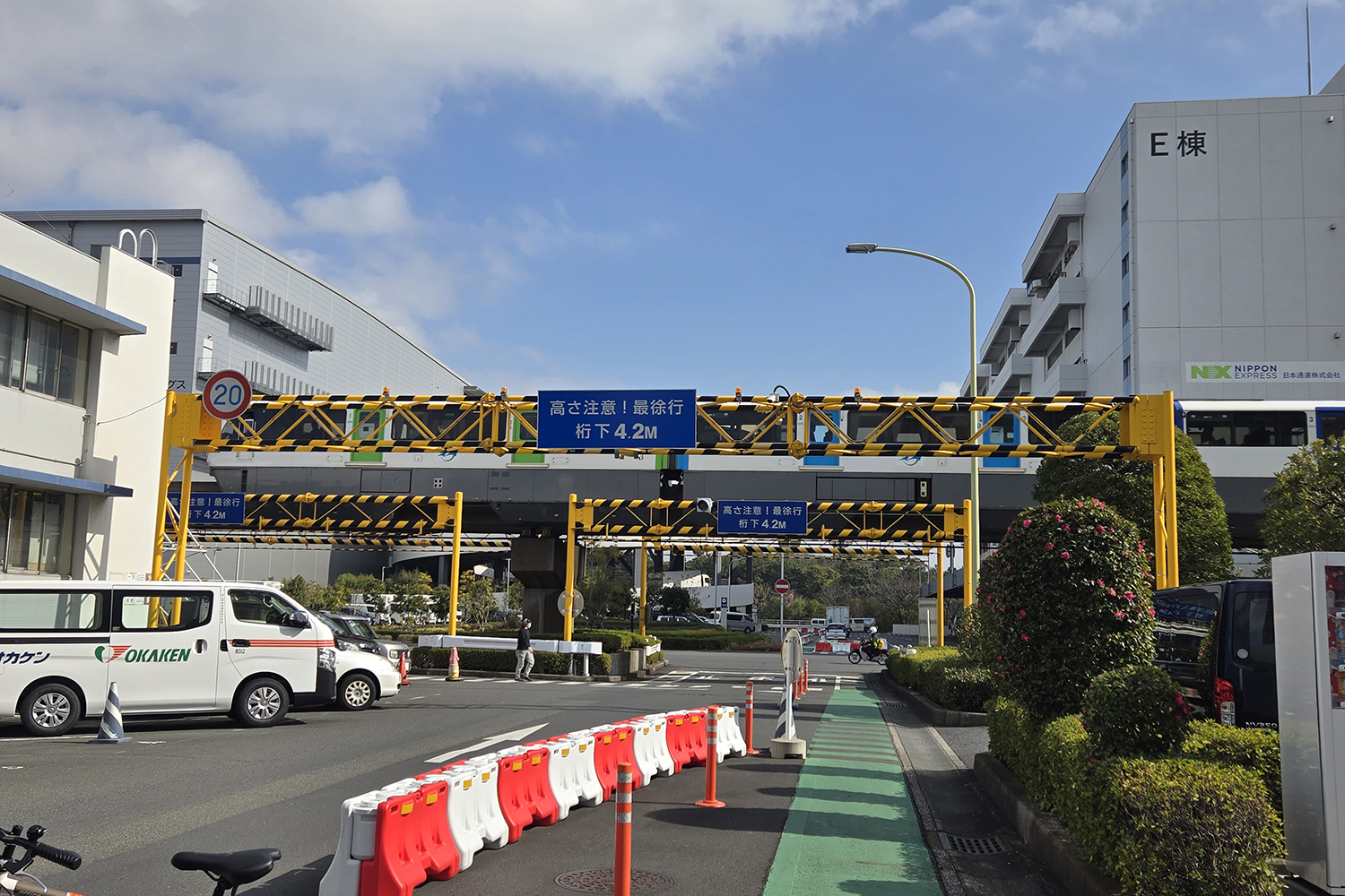 京浜トラックターミナルの内部