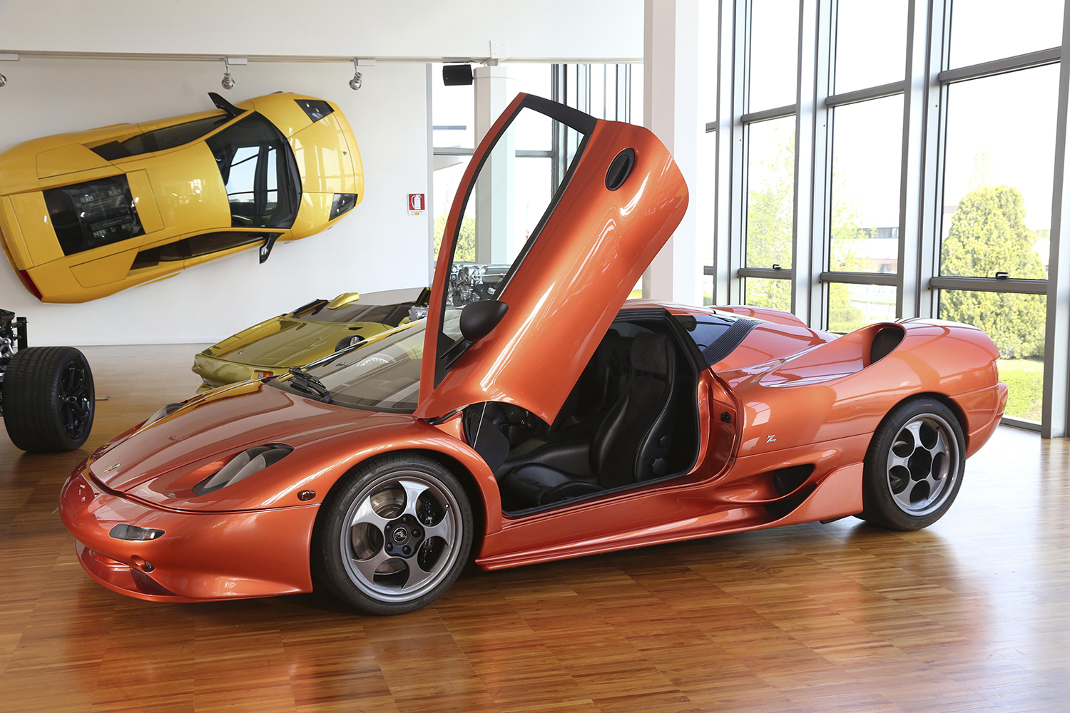 ランボルギーニ・カントのフロントスタイリング 〜 画像16