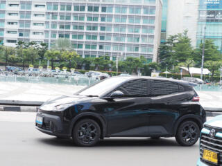 いまインドネシアで中国メーカーが圧倒的な存在感を放っていた