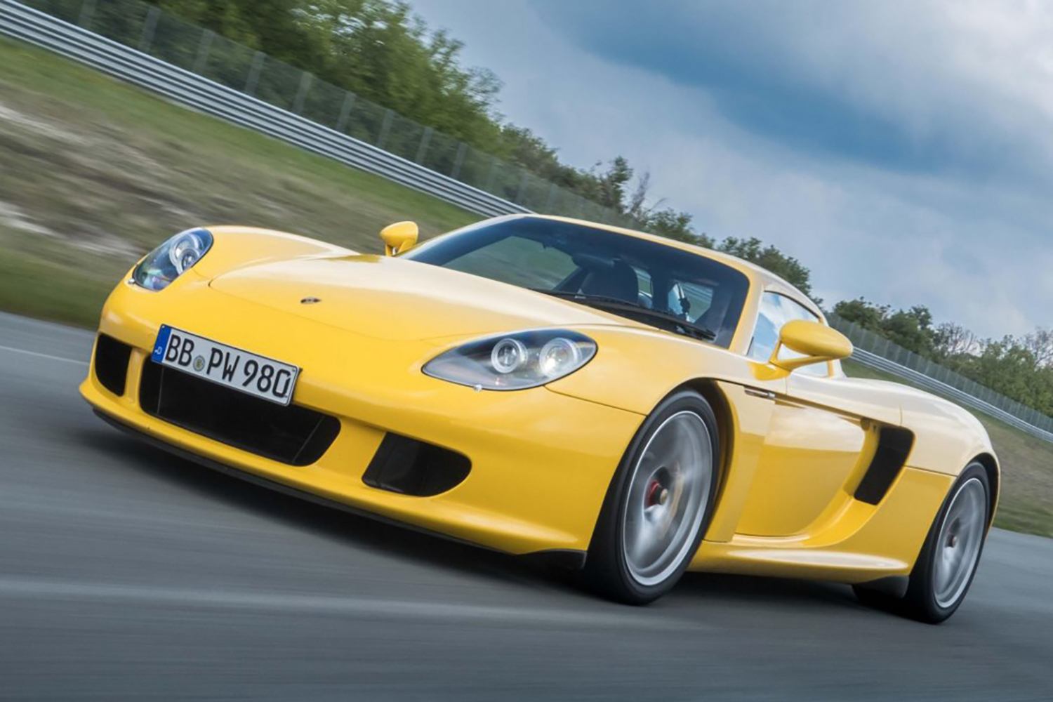 「カレラＧＴ」こそポルシェがスーパースポーツの頂点を目指した伝説のカレラだった【21世紀スーパーカーFILE #023】 〜 画像3