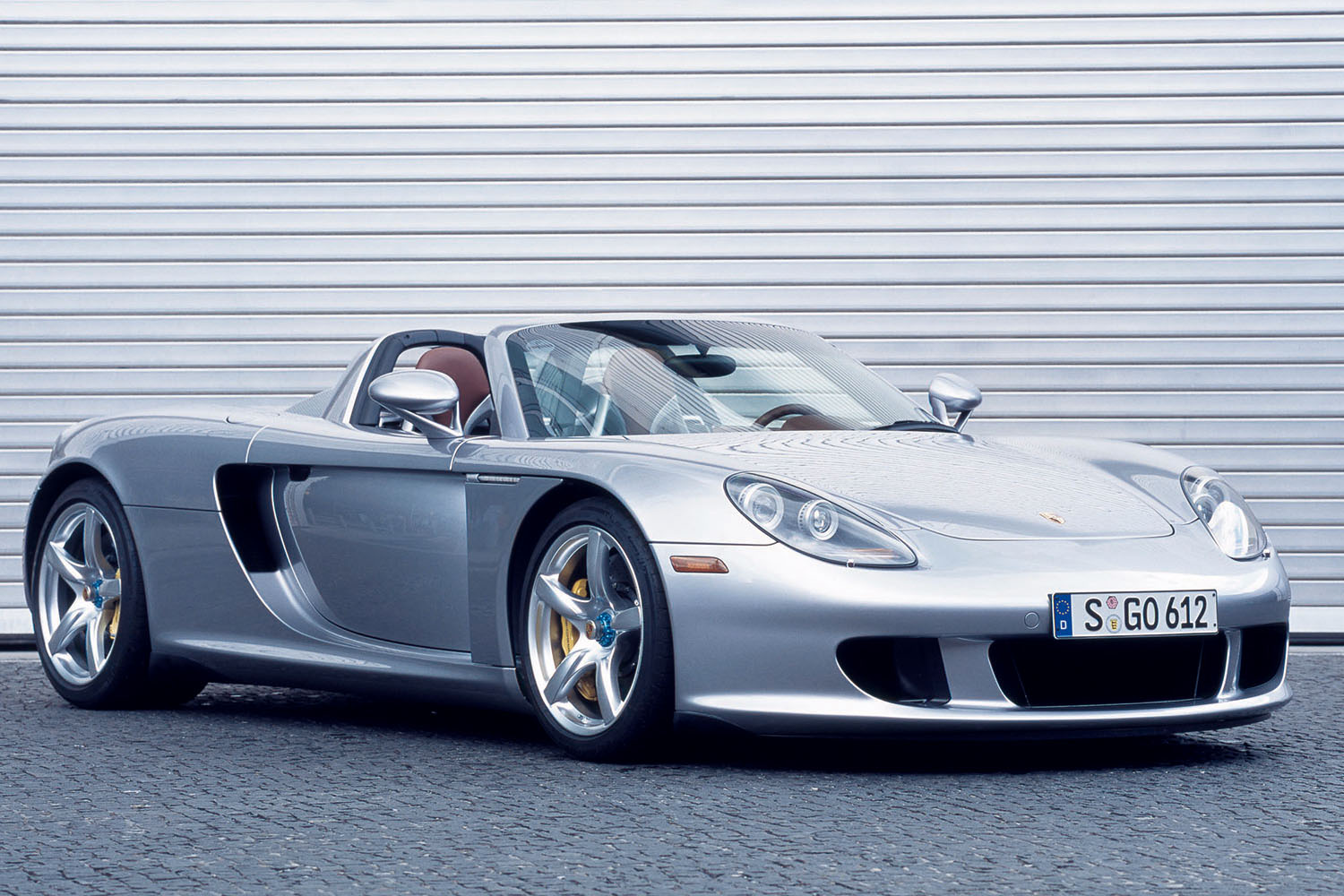 ポルシェ・カレラGTのフロントスタイリング