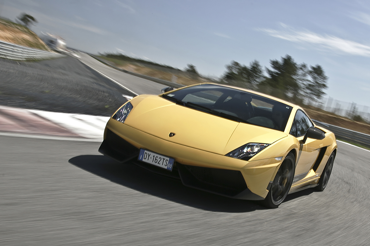 アウディ傘下で誕生した「ガヤルド」はランボ大躍進の立役者だった【21世紀スーパーカーFILE #023】 〜 画像7