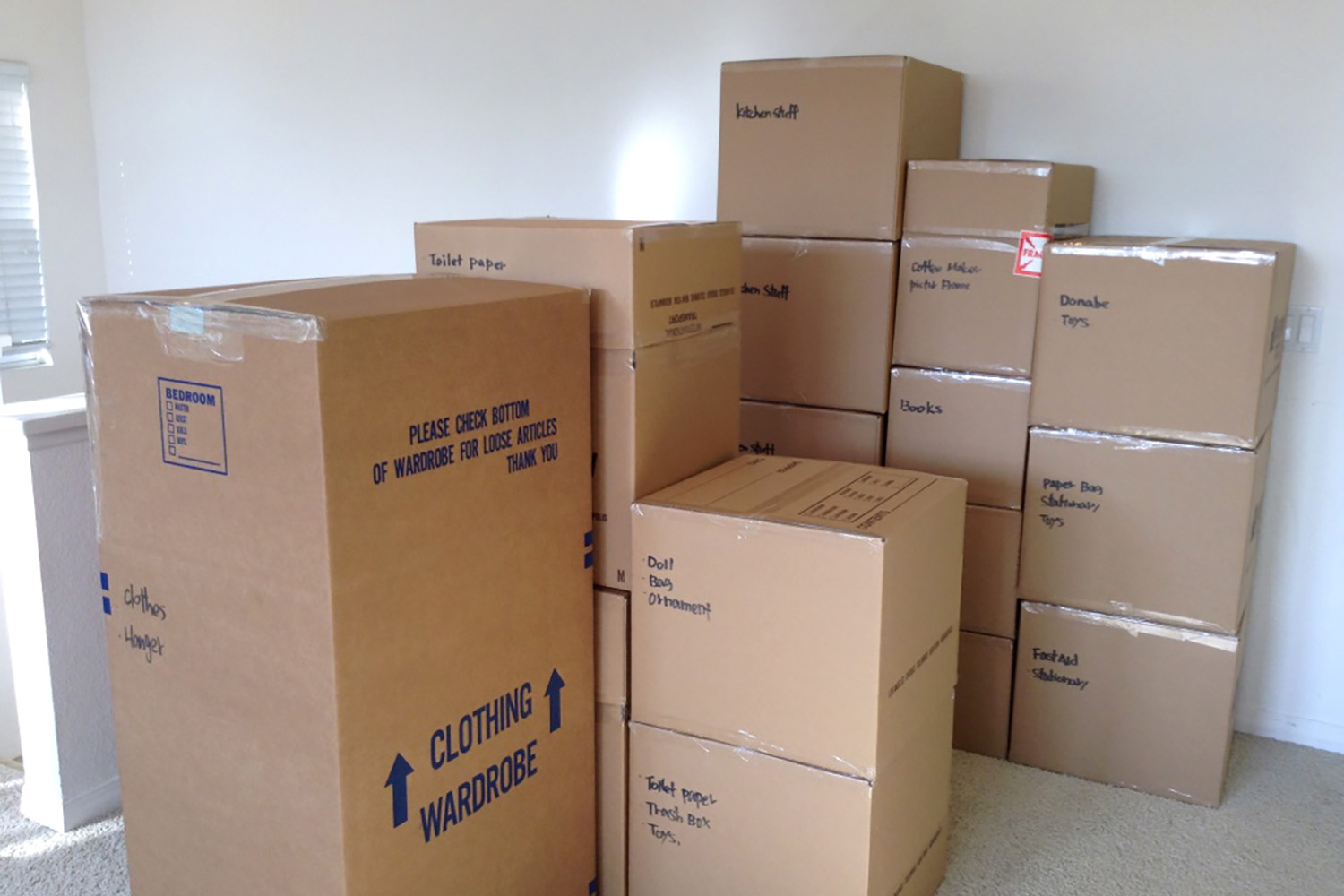 引っ越し用の段ボール