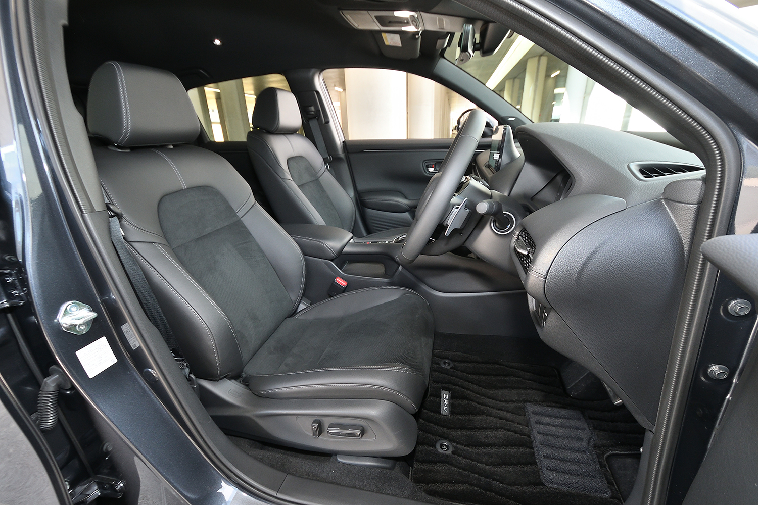 マイナーチェンジと特別仕様車の設定でホンダZR-Vの魅力がマシマシ 〜 画像22