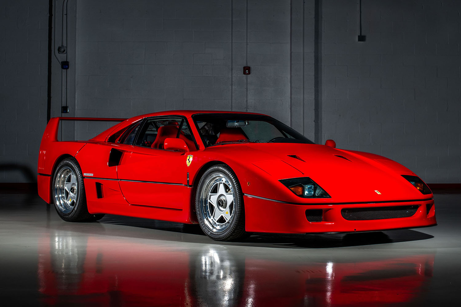 フェラーリF40のフロントスタイリング