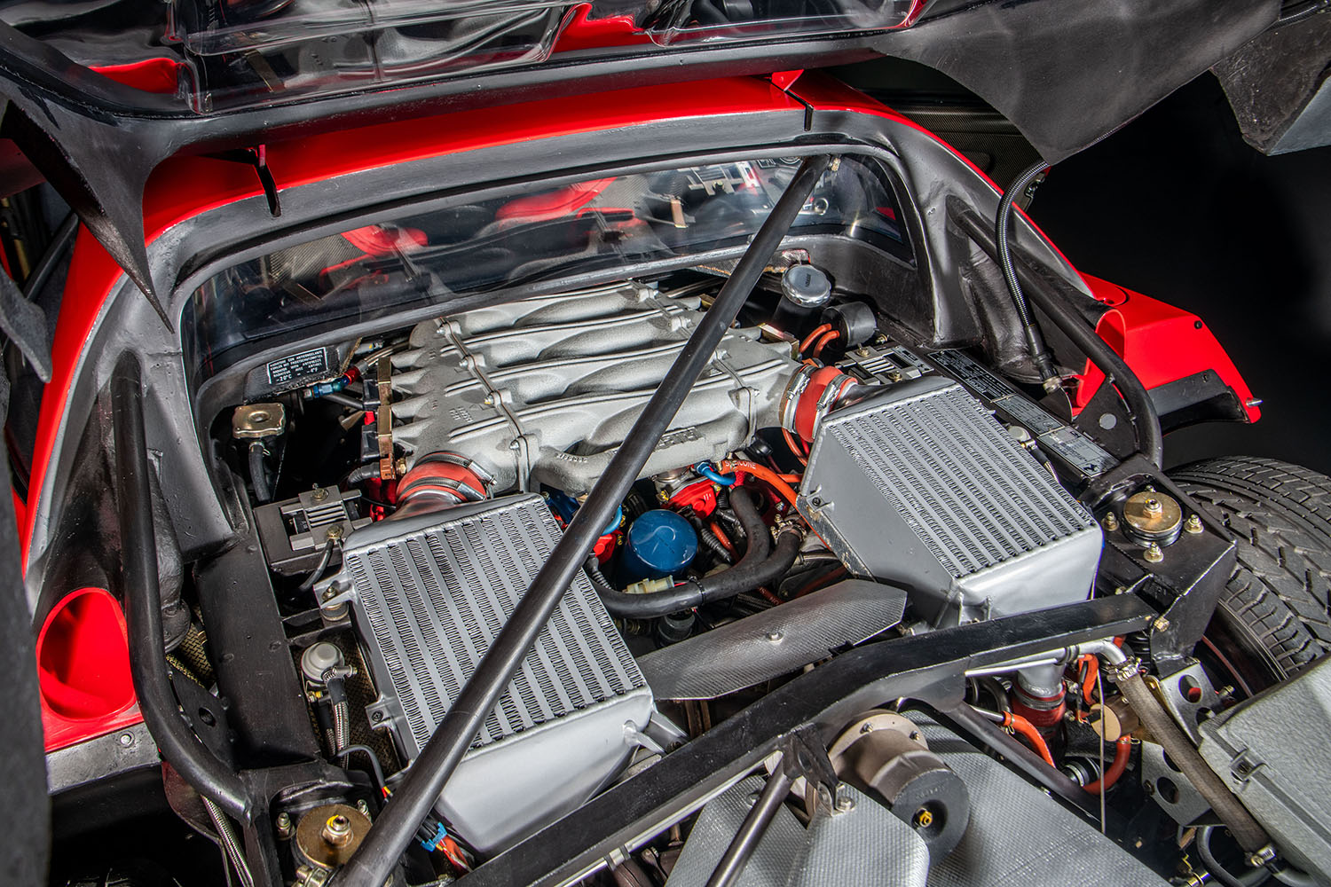 フェラーリF40のエンジン