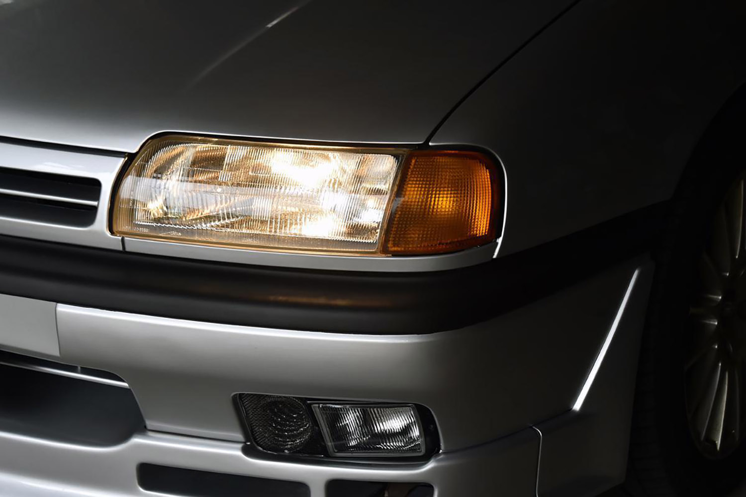 ハロゲンヘッドライト