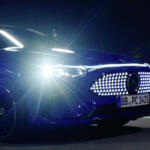 【画像】いまや明るいだけじゃダメだった！　じつはヘッドライトが凄まじい進化を遂げている 〜 画像11