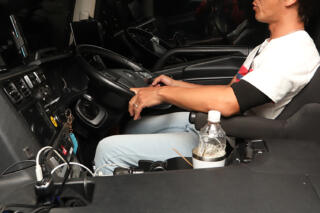 NEXCO東日本が進める大型トラックドライバーの交代実証実験