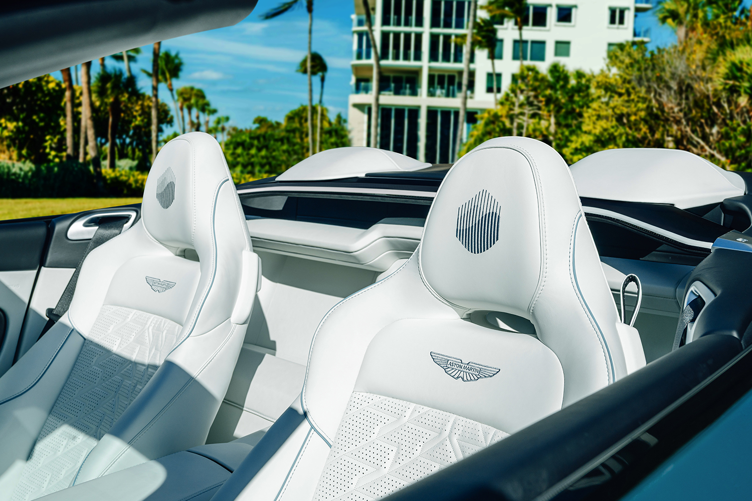 Q by アストンマーティンがヴァンキッシュ・ヴォランテをベースにワンオフモデルを製作 〜 画像5