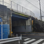 【画像】事故が多発する「魔の交差点」には何がある？　現地に行ってじっくり検証してみた 〜 画像45