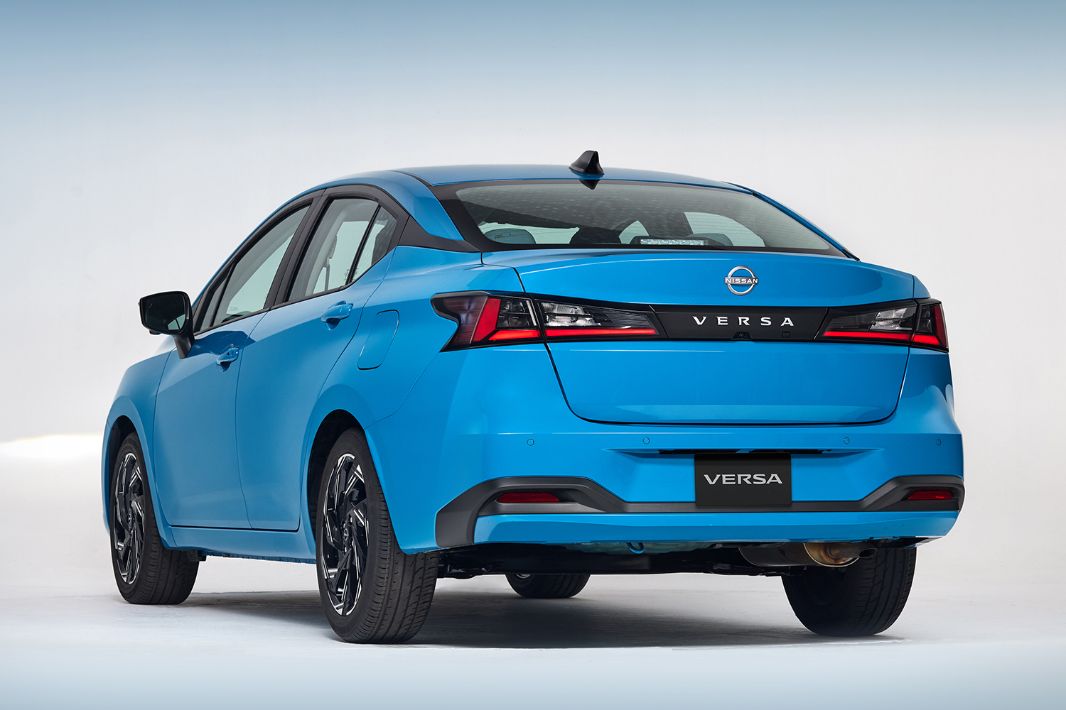 メキシコで2026年モデルの日産ヴァーサがデビュー 〜 画像3