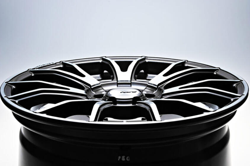 自動車カスタムの定番「ツライチ」！　ただし安易なワイド化はハンドリングを悪化させることもアリ