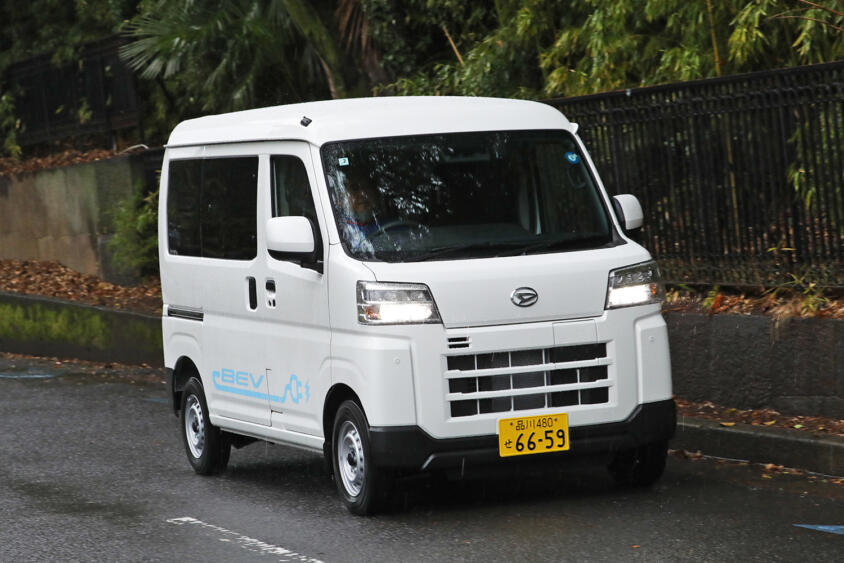 【試乗】e-ハイゼットカーゴはただバッテリーとモーターを載っけただけのハイゼットじゃない！　配送業務に使うみなさんアリですよ!!