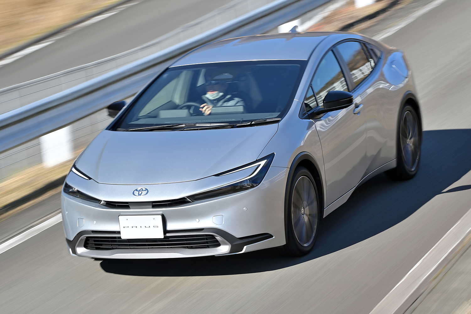 現行トヨタ・プリウス