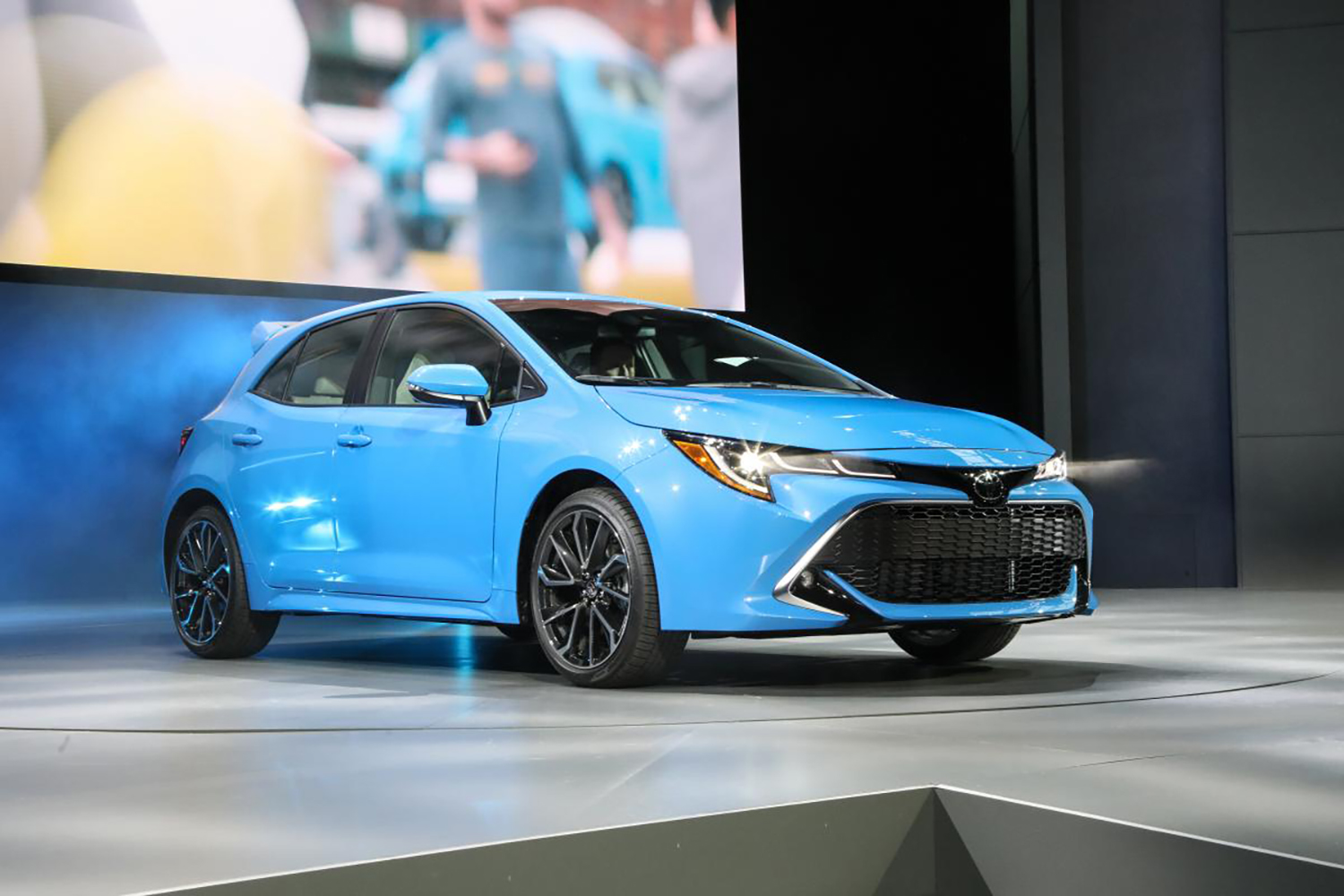 デビュー当初の現行トヨタ・カローラ