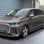 【画像】メルセデス・ベンツが「乗用ミニバン」に本気になった！　電動ミニバン「VLE」の後席の豪華さがヤバすぎる 〜 画像2