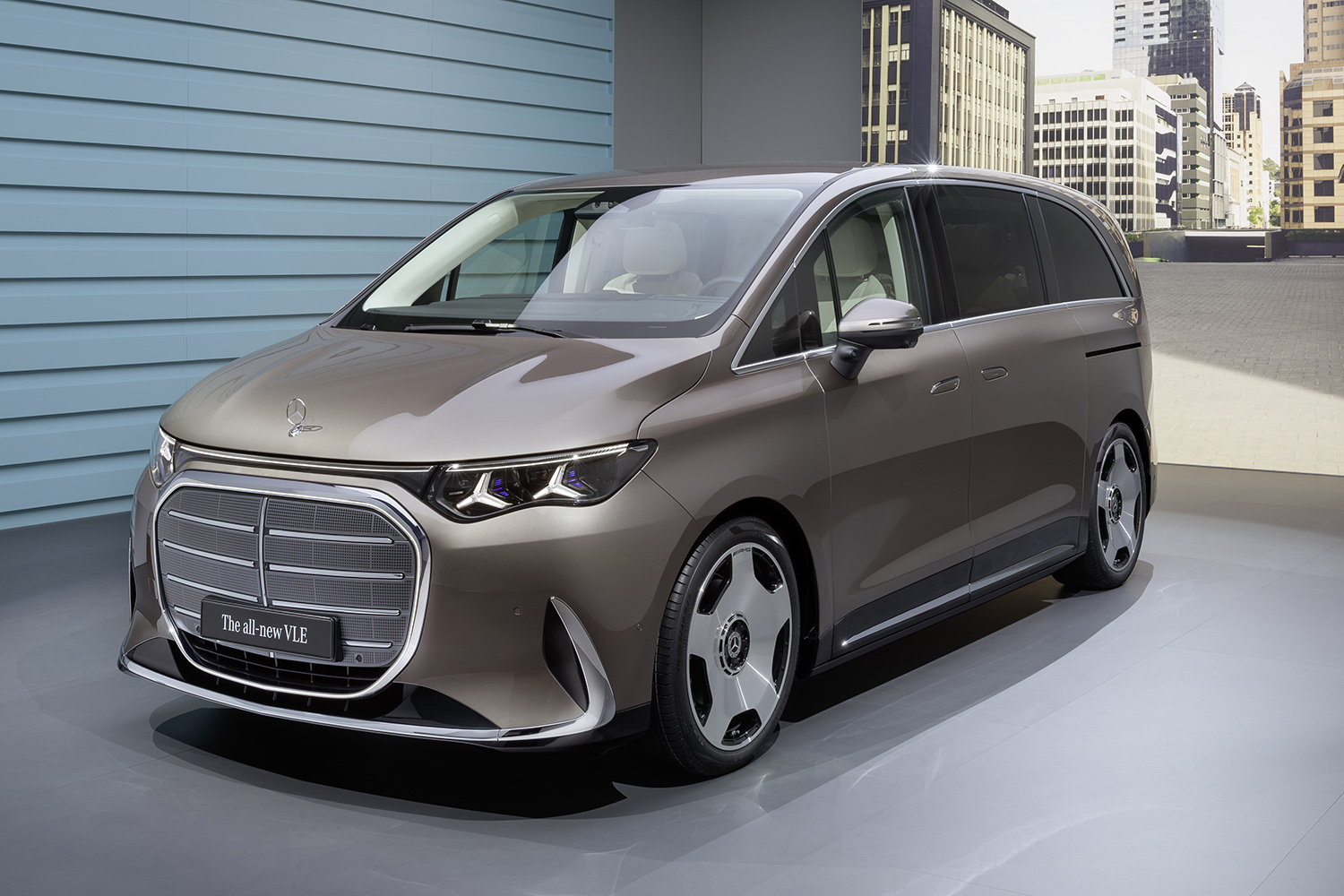 メルセデス・ベンツがEV専用モデル「VLE」を発表