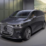 【画像】メルセデス・ベンツが「乗用ミニバン」に本気になった！　電動ミニバン「VLE」の後席の豪華さがヤバすぎる 〜 画像5