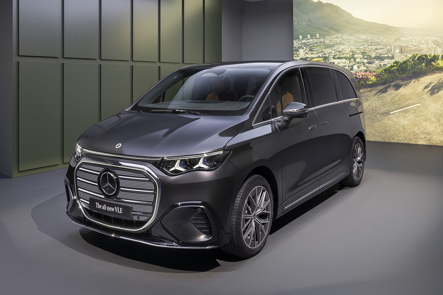 メルセデス・ベンツがEV専用モデル「VLE」を発表 〜 画像5
