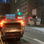 駐停車禁止場所に路駐するトラックだらけなのはなぜ？　物流現場が抱える解決不能な問題