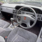 【画像】「広島のベンツ」の異名は伊達じゃない！　ホンモノの走りと質感をもった「マツダ５代目ルーチェ」が「名セダン」であることに異論なし!! 〜 画像11