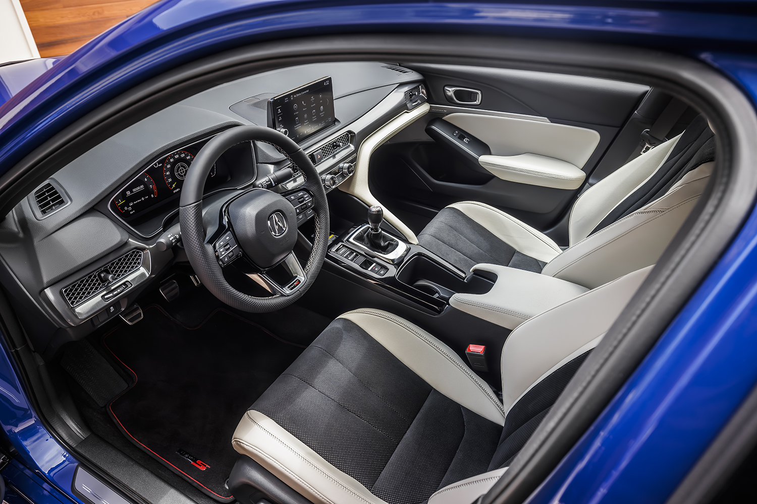 アキュラ・インテグラタイプSとホンダ・シビックタイプRを徹底比較 〜 画像14