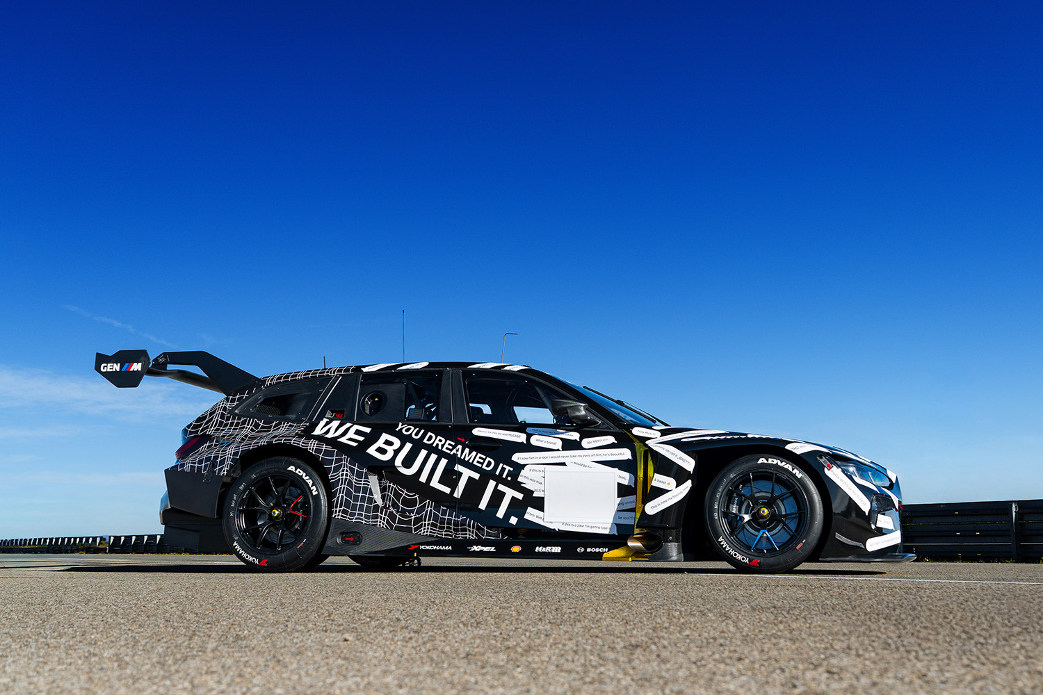 BMWからステーションワゴンのレーシングカー「M3ツーリング 24H」が誕生 〜 画像1