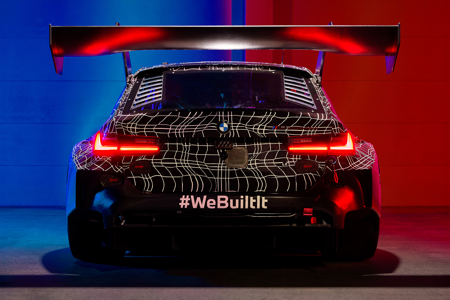 BMWからステーションワゴンのレーシングカー「M3ツーリング 24H」が誕生 〜 画像12