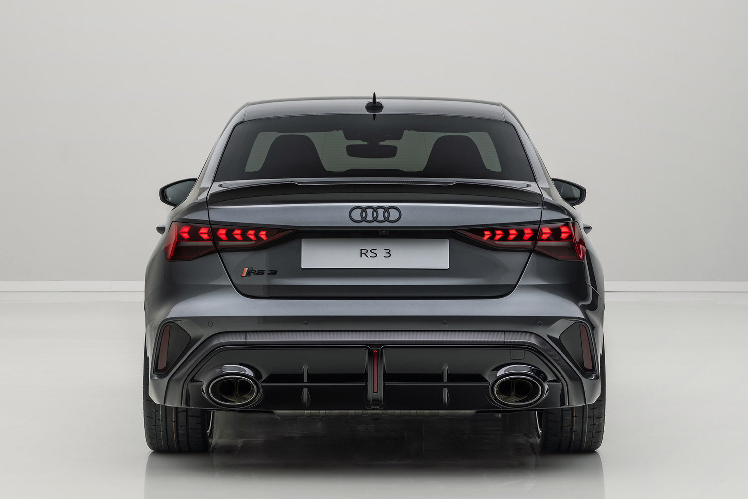 アウディが限定車「RS3 コンペティション・リミテッド」を発表 〜 画像6