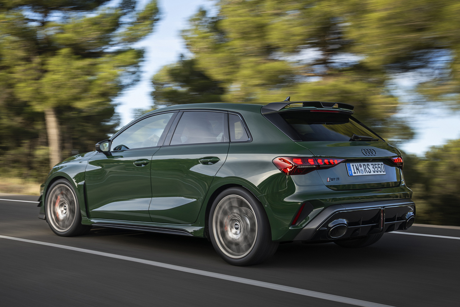 アウディが限定車「RS3 コンペティション・リミテッド」を発表 〜 画像10