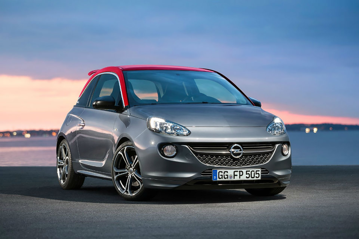 オペル・アダムのフロントスタイリング 〜 画像3