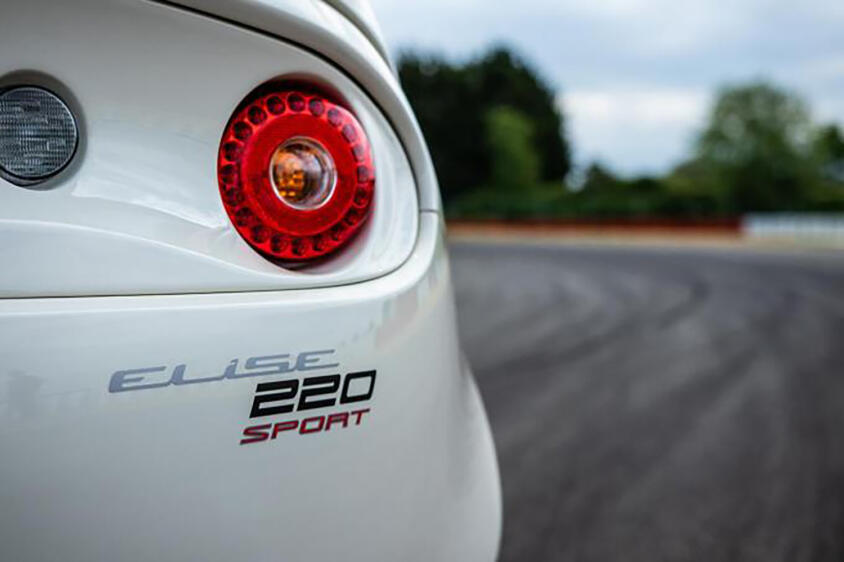 自動車メーカーのオーナーが家族に捧げたクルマ……ってロマンの塊！　家族の「名前」が付けられたクルマ３選