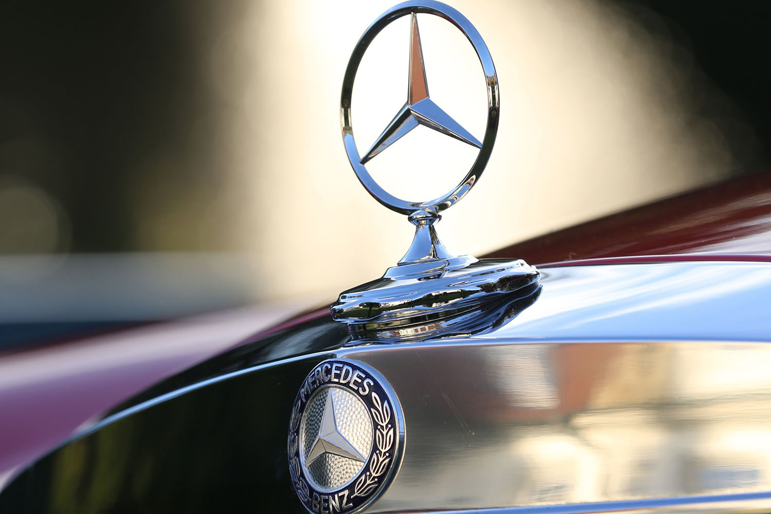 スリーポインテッド・スターのボンネットマスコット