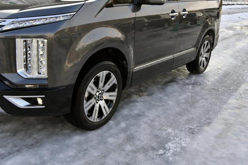 外気温計も０度を上まわってるし……は危険な思い込み！　気温だけじゃわからない路面凍結の恐怖