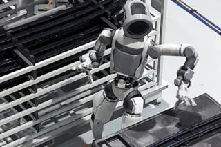 ヒューマノイドのバス運転士が現実解となる可能性