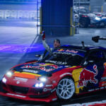 【画像】物流倉庫貸し切りの超ド派手な屋内ドリフトイベントに5000人が熱狂!!　F1マシンまで飛び出した「Red Bull Tokyo Drift 2026」が鳥肌モノ！ 〜 画像17