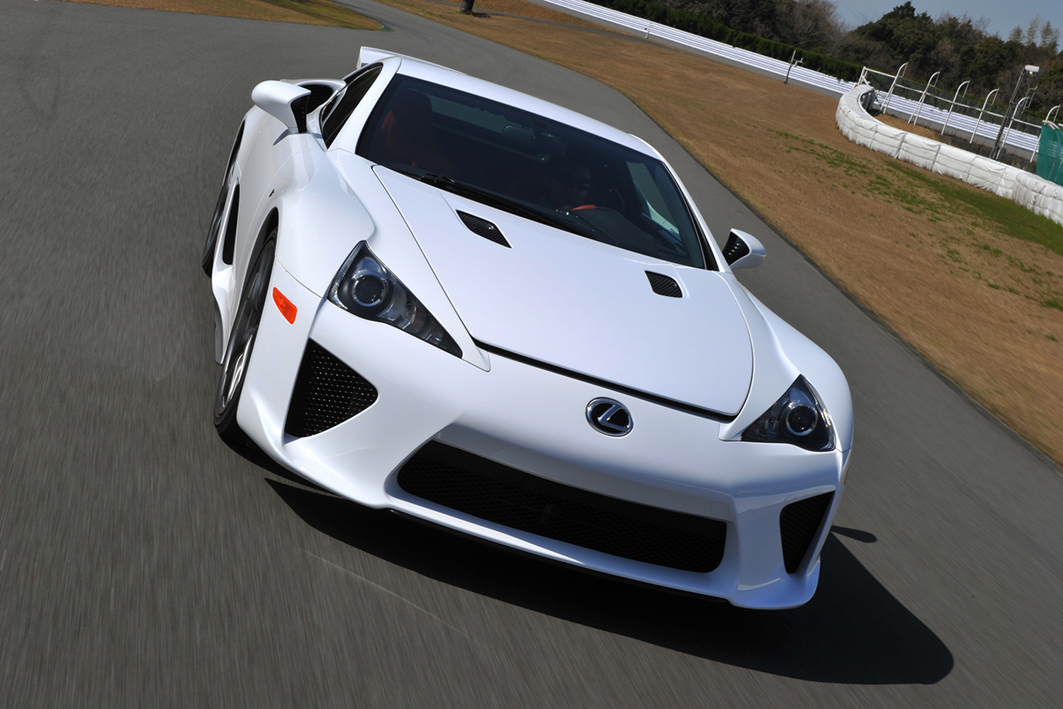 レクサスLFA