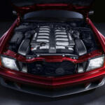 パガーニにも搭載される自然吸気V12をさらにチューンアップして搭載！　伝説のワル系メルセデス「SEC」が強烈なスペックで蘇る