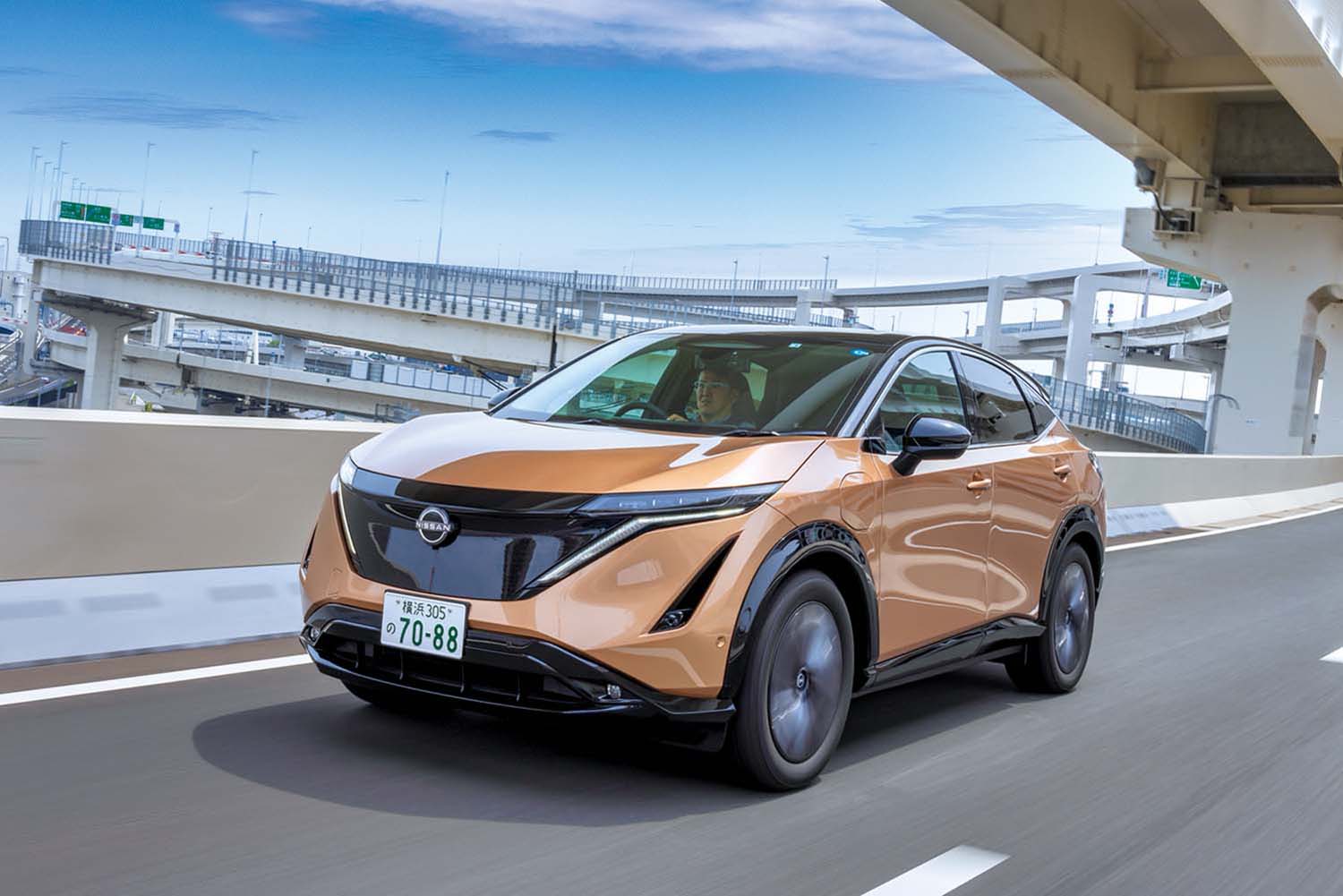 日産アリアB9 e-4ORCE