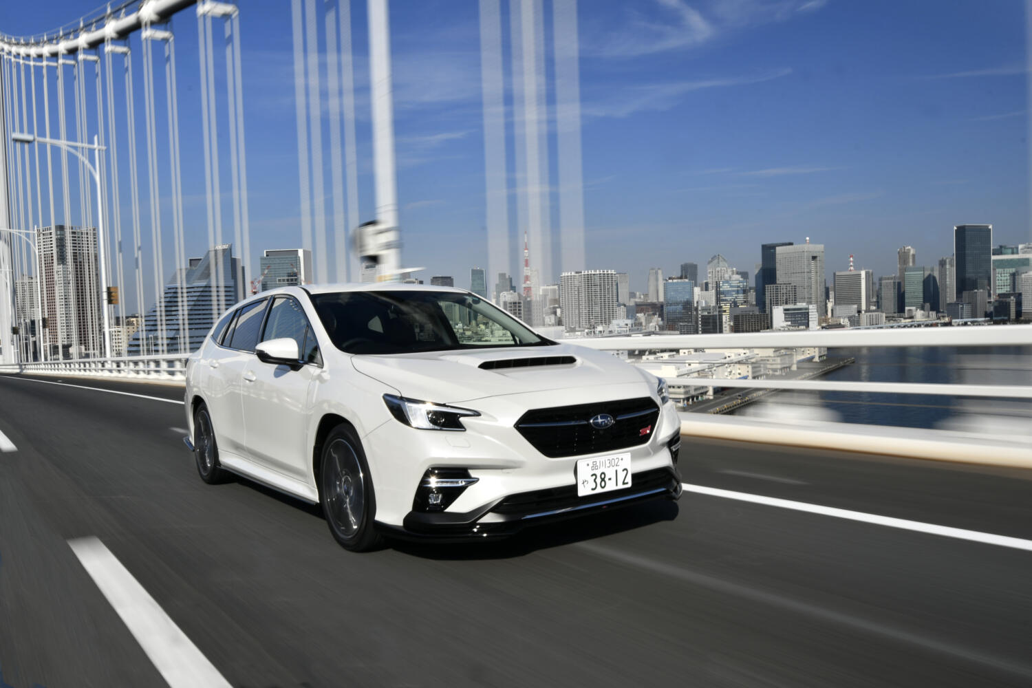 スバル・レヴォーグ STI Sport R