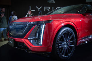 キャデラックの高性能EV「リリックV」が日本仕様で登場