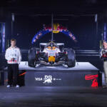 【画像】物流倉庫貸し切りの超ド派手な屋内ドリフトイベントに5000人が熱狂!!　F1マシンまで飛び出した「Red Bull Tokyo Drift 2026」が鳥肌モノ！ 〜 画像8