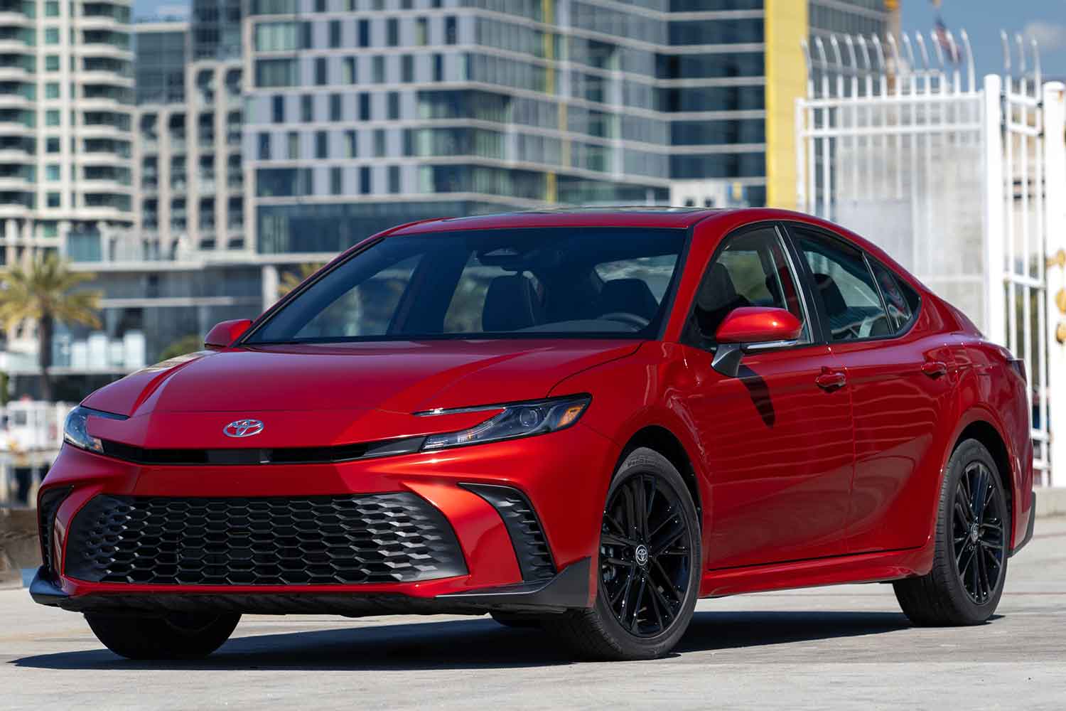 トヨタ・カムリ