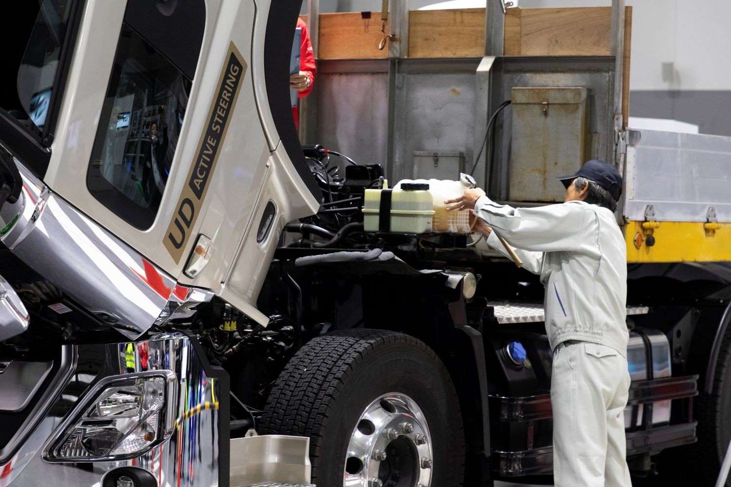 UDトラックスがトラクタドライバー技能大会「THE ONE」を開催