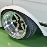 【画像】BOUSOUZOKU流儀のシャコタンで1980年代魂の健在！　令和になっても懐かしのGX71マークIIのカスタムが輝いていた【大阪オートメッセ2026】 〜 画像10