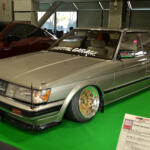 【画像】BOUSOUZOKU流儀のシャコタンで1980年代魂の健在！　令和になっても懐かしのGX71マークIIのカスタムが輝いていた【大阪オートメッセ2026】 〜 画像14