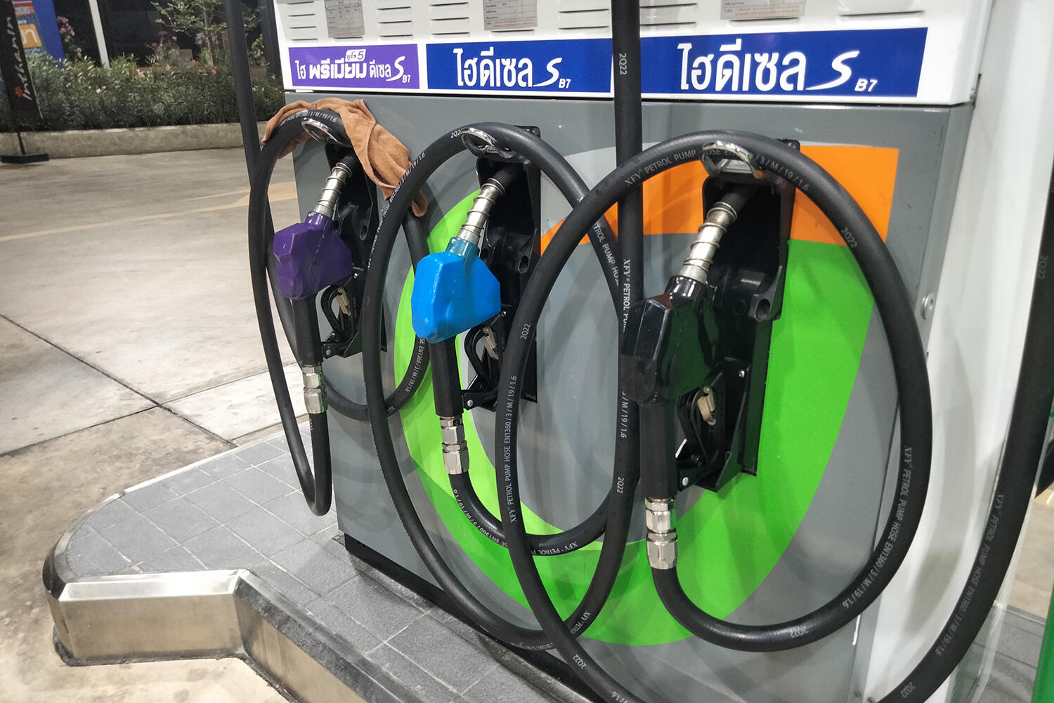 バンコクのガソリンスタンドのイメージ